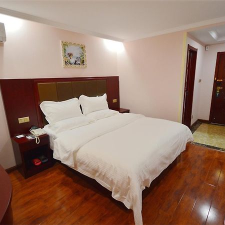 Greentree Inn Jiangsu Yancheng West Bus Station Business Hotel Exterior photo